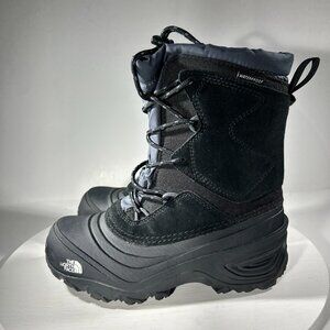 The North Face Kids Boys Size 2 Waterproof Boots Black Lace Insulated USED ONCE